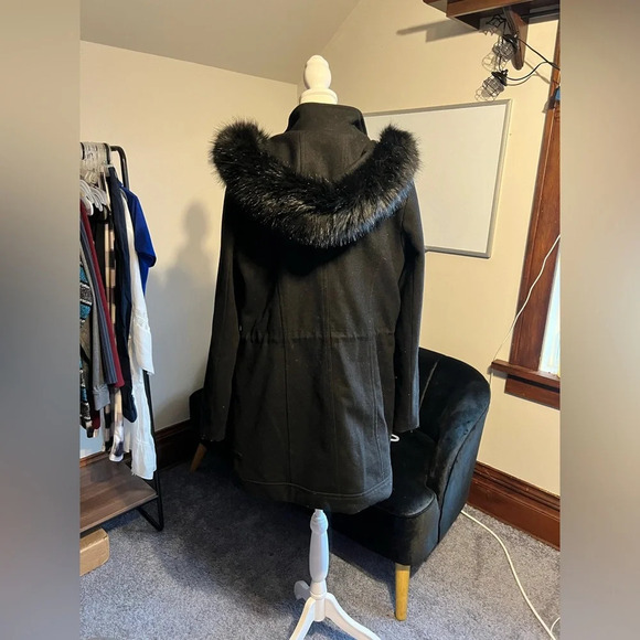 Winter Coat w/ Faux Fur Hood - Picture 4 of 7